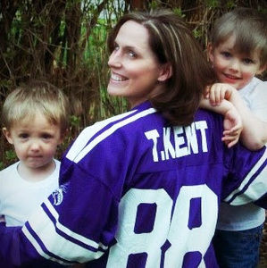 Meet your Posher, Nola